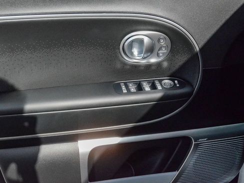 Certified 2026 Hyundai Ioniq 9 Calligraphy image 23