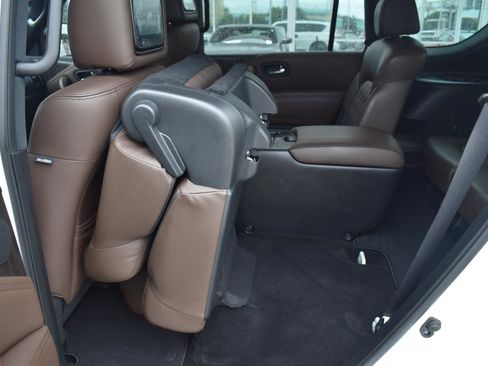 Used 2023 Nissan Armada Platinum w/ Captain's Chairs Package RWD image 53