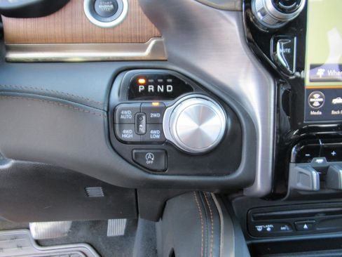 Used 2019 RAM 1500 Limited image 28