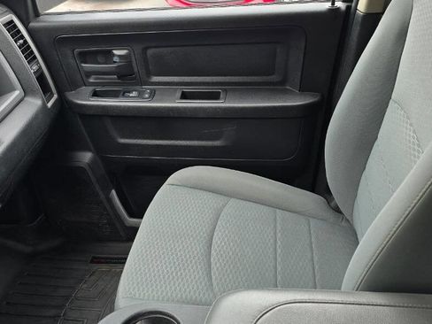 Used 2015 RAM 2500 Tradesman w/ Chrome Appearance Group AWD/4WD image 18