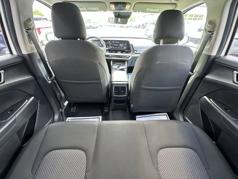 Used 2024 Kia Sportage LX AWD/4WD image 12