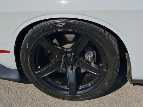 Used 2022 Dodge Challenger R/T Scat Pack w/ Driver Convenience Group RWD image 13