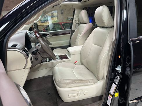 Used 2015 Lexus GX 460 w/ Premium Package AWD/4WD image 24
