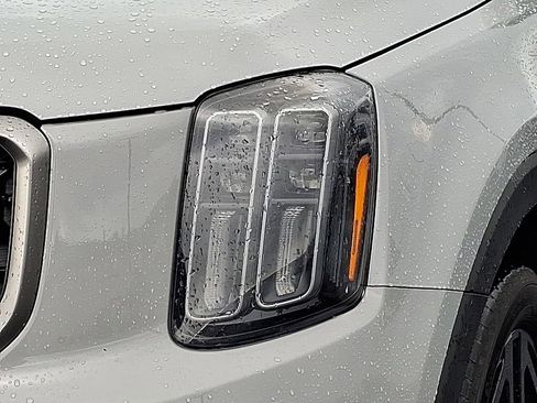 Certified 2023 Kia Telluride SX X-Line image 12