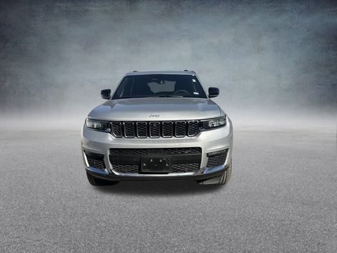 Used 2024 Jeep Grand Cherokee L Limited w/ Luxury Tech Group II image 44