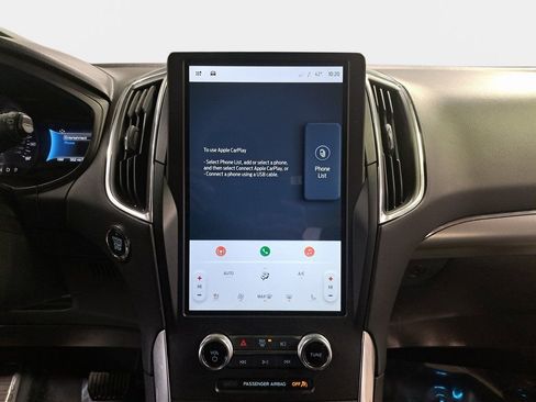 Used 2024 Ford Edge Titanium image 21