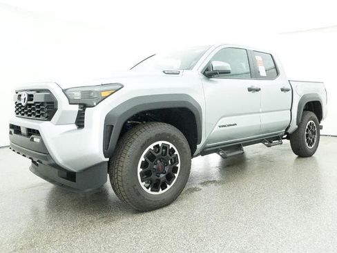 New 2025 Toyota Tacoma TRD Off-Road image 17