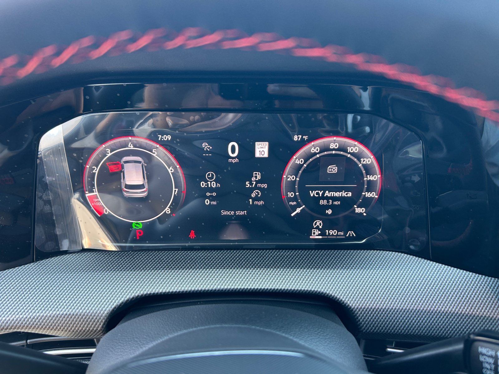 New 2026 Volkswagen GTI SE FWD image 10