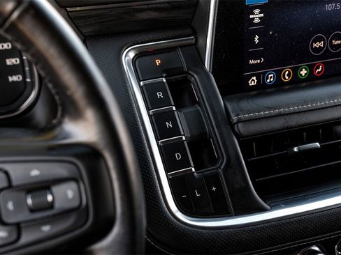 Used 2021 GMC Yukon XL SLT image 21