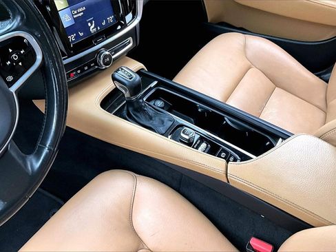 Used 2018 Volvo S90 T5 Momentum w/ Protection Package Premier image 12