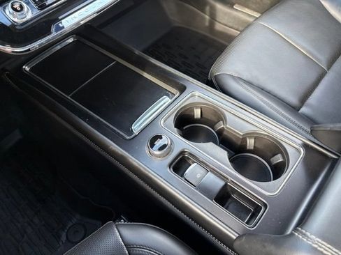 Used 2024 Lincoln Corsair AWD w/ Equipment Group 101A image 33