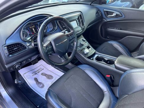 Used 2015 Chrysler 200 S image 16