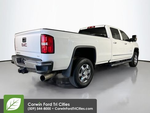 Used 2017 GMC Sierra 2500 SLT w/ Duramax Plus Package AWD/4WD image 15