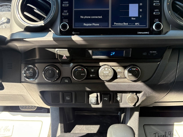 Used 2022 Toyota Tacoma TRD Sport AWD/4WD image 28