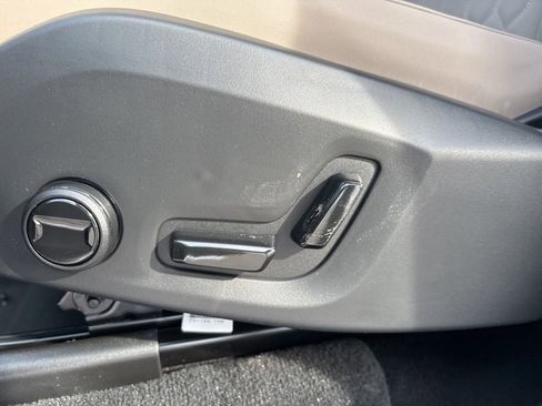 New 2026 Volvo XC90 B6 Plus w/ Protection Package Premier AWD/4WD image 20