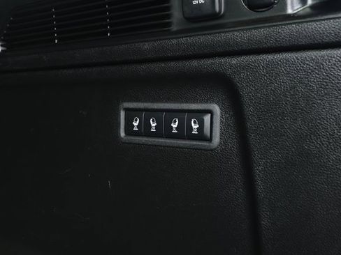 Certified 2024 Jeep Wagoneer L Series II w/ Flexible Seating Group RWD image 11