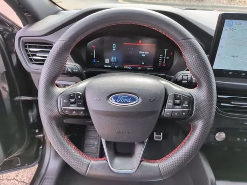 Used 2023 Ford Escape ST-Line w/ Tech Pack #1 FWD image 17