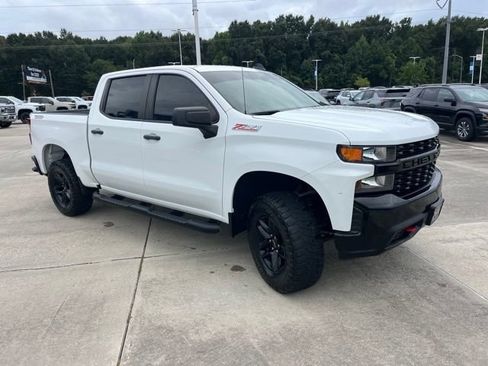 Used 2021 Chevrolet Silverado 1500 Custom Trail Boss w/ Safety Confidence Package AWD/4WD image 11