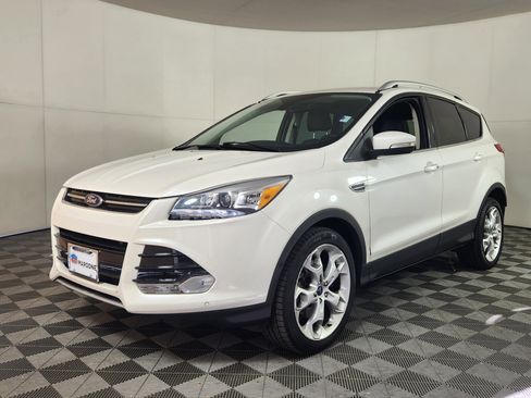 Used 2014 Ford Escape Titanium w/ Equipment Group 401A image 3