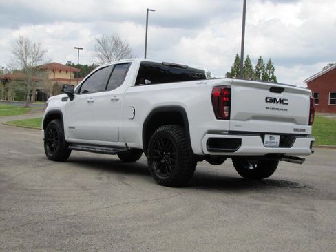 Used 2020 GMC Sierra 1500 Elevation w/ Elevation Value Package image 8