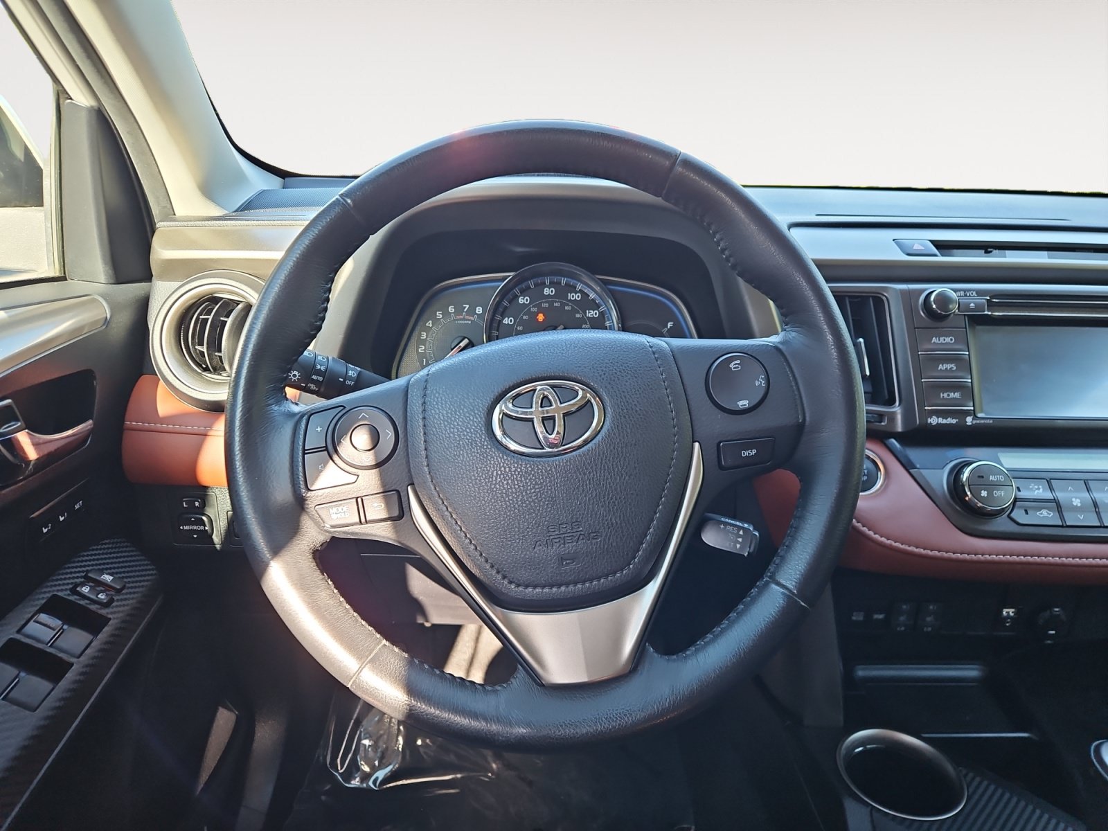Used 2014 Toyota RAV4 Limited AWD/4WD image 12