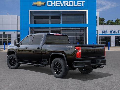 New 2026 Chevrolet Silverado 2500 Custom w/ Custom Value Package AWD/4WD image 4