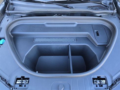 Certified 2025 Audi Q6 e-tron Premium w/ Convenience Package image 31