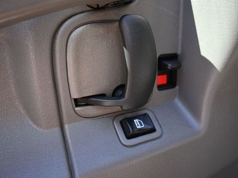 Used 2020 GMC Savana 3500 Extended w/ Driver Convenience Package image 22