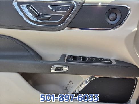 Used 2020 Lincoln Continental w/ Premium Package FWD image 26