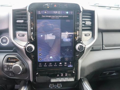 New 2026 RAM 1500 4x4 Crew Cab image 17
