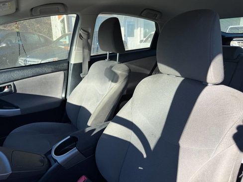 Used 2013 Toyota Prius Two image 17