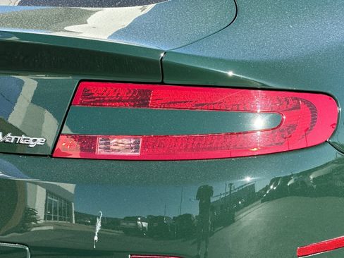 Used 2006 Aston Martin V8 Vantage Coupe image 29