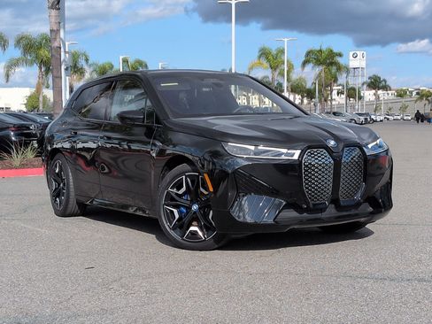 Used 2025 BMW iX M60 image 2