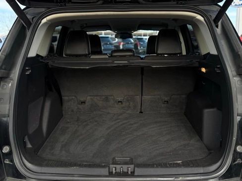 Used 2017 Ford Escape Titanium image 28