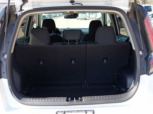 Certified 2024 Kia Soul LX w/ Option Group 015 image 29