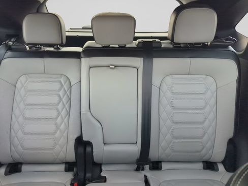 Used 2024 Ford Escape Platinum w/ Premium Technology Package AWD/4WD image 13