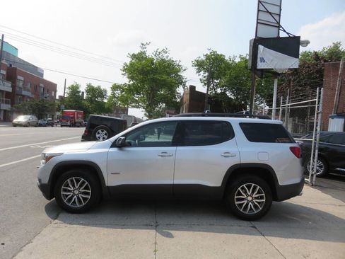 Used 2017 GMC Acadia SLE w/ Driver Alert Package I image 6