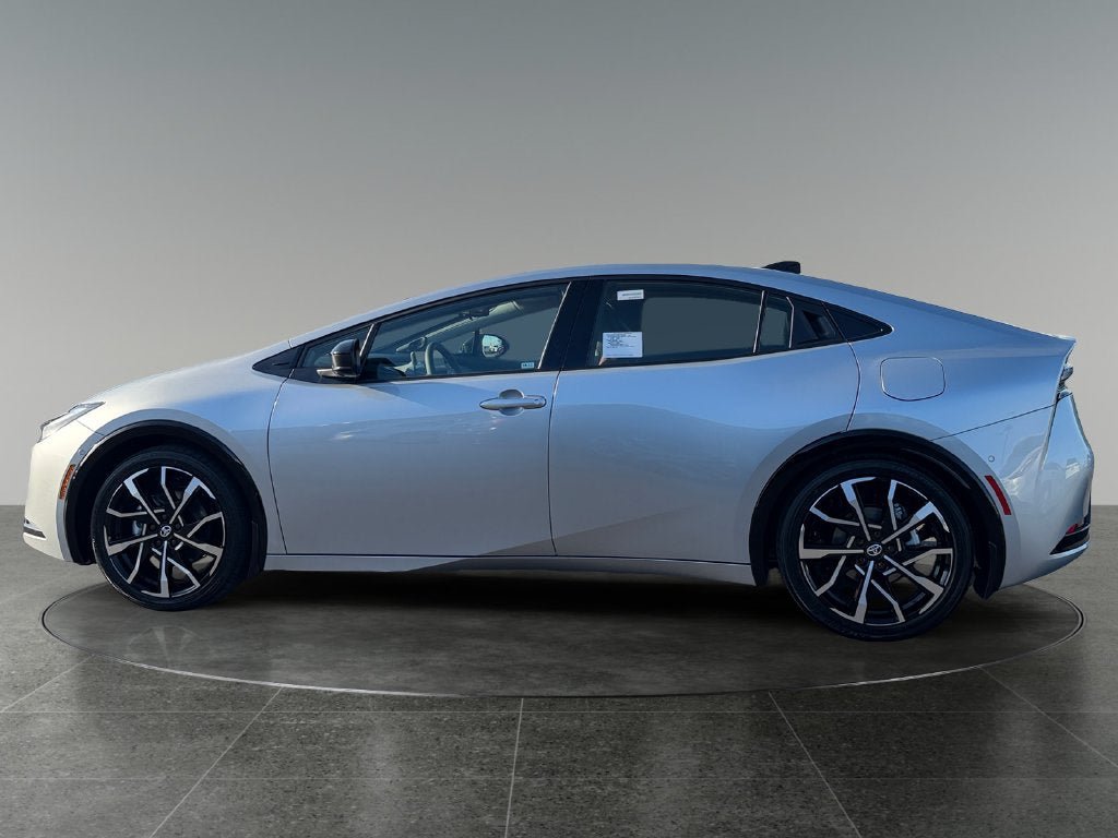 New 2027 Toyota Prius Plug-In Hybrid w/ Limited Premium Package FWD image 5