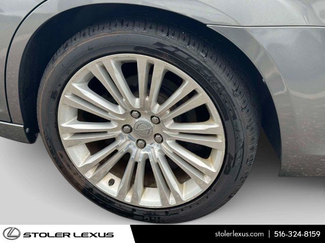 Used 2011 Chrysler 300 C w/ Sound Group RWD image 9