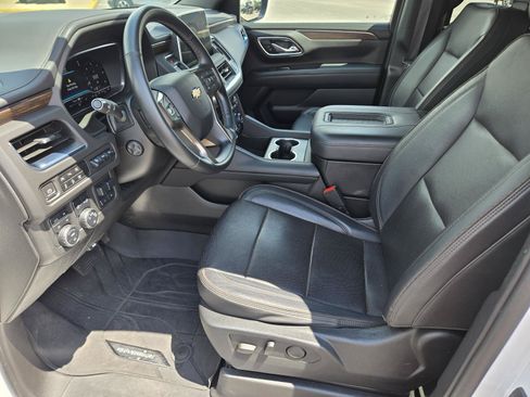 Used 2023 Chevrolet Tahoe High Country AWD/4WD image 15