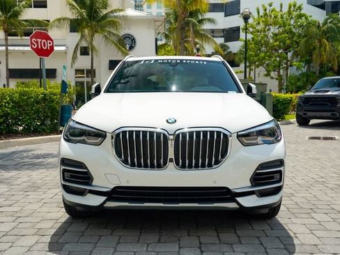 Used 2023 BMW X5 xDrive40i w/ Parking Assistance Package AWD/4WD image 4