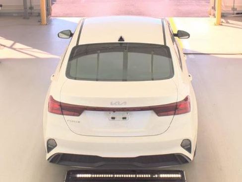 Used 2023 Kia Forte LXS FWD image 9