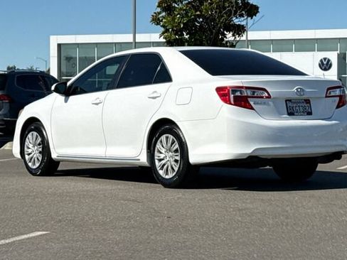 Used 2012 Toyota Camry LE FWD image 6
