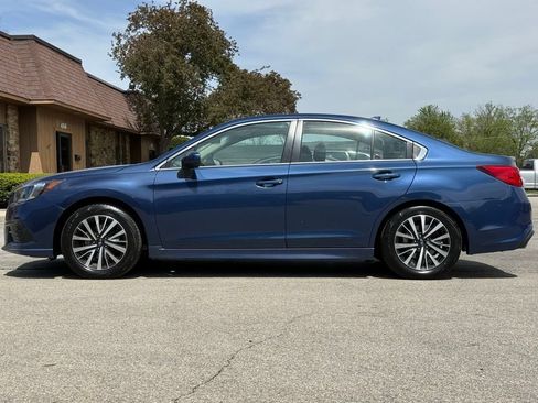 Used 2019 Subaru Legacy 2.5i Premium AWD/4WD image 2