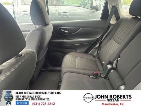 Used 2020 Nissan Rogue SV w/ Sun & Sound Touring Package image 9