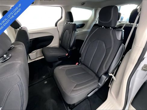 Used 2023 Chrysler Voyager LX FWD image 32