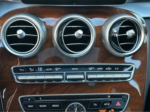 Used 2015 Mercedes-Benz C 300 4MATIC Sedan image 26