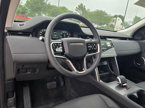 Certified 2025 Land Rover Discovery Sport S AWD/4WD image 9