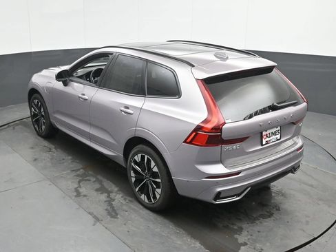 New 2026 Volvo XC60 T8 Plus w/ Climate Package AWD/4WD image 32