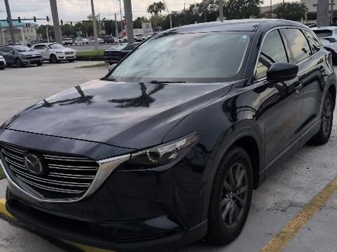 Used 2021 MAZDA CX-9 Touring w/ Touring Premium Package FWD image 1